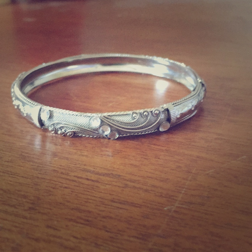 Bracelet